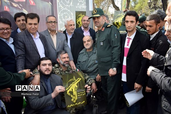 راهپیمایی مردم تبریز در حمایت از سپاه پاسداران انقلاب اسلامی