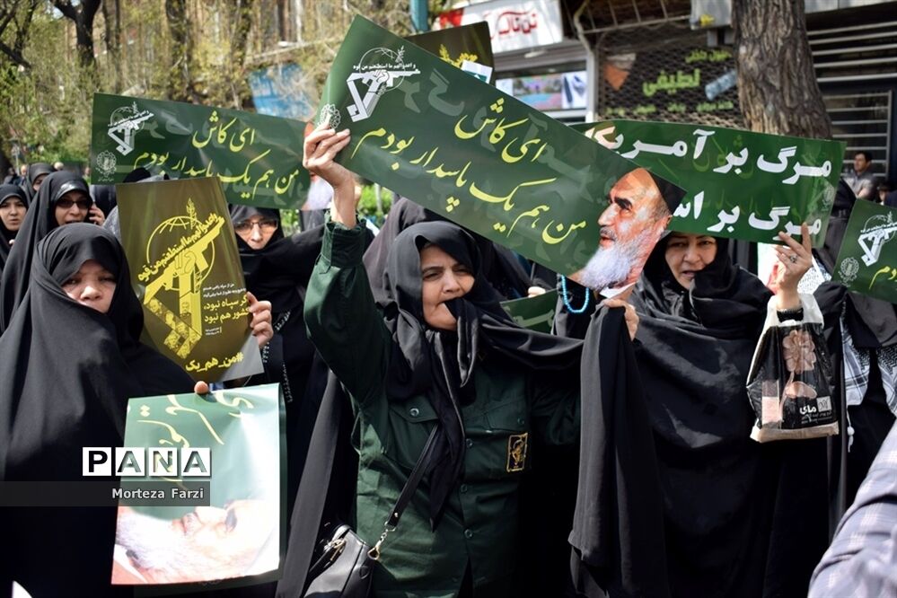 راهپیمایی مردم تبریز در حمایت از سپاه پاسداران انقلاب اسلامی