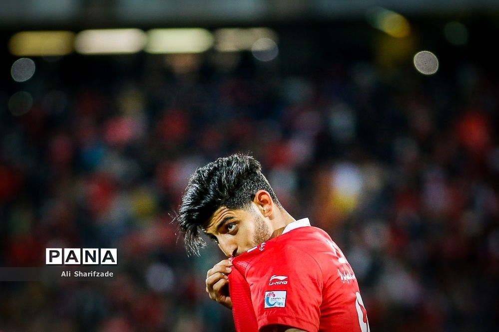 دیدار تیم‌های فوتبال پرسپولیس و سایپا