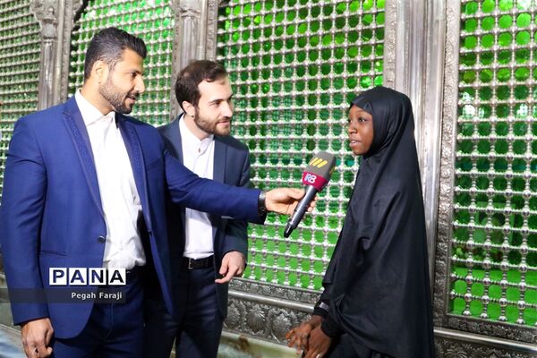تجدید میثاق شرکت کنندگان مسابقات بین المللی قرآن کریم با آرمان های امام خمینی (ره)