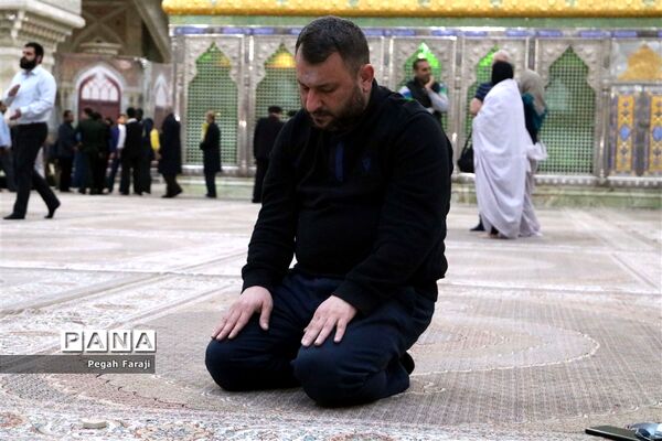 تجدید میثاق شرکت کنندگان مسابقات بین المللی قرآن کریم با آرمان های امام خمینی (ره)