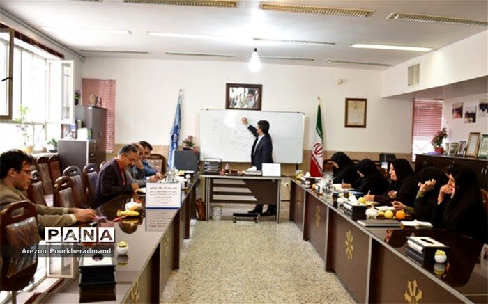 رئیس اداره استعدادهای درخشان استان خراسان رضوی: جامع ترین نوع مدیریت در بدنه آموزش و پرورش متعلق به مدیریت آموزشگاهی است