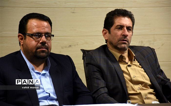 تکریم مقام معلم باید متفاوت‌تر از همیشه انجام شود