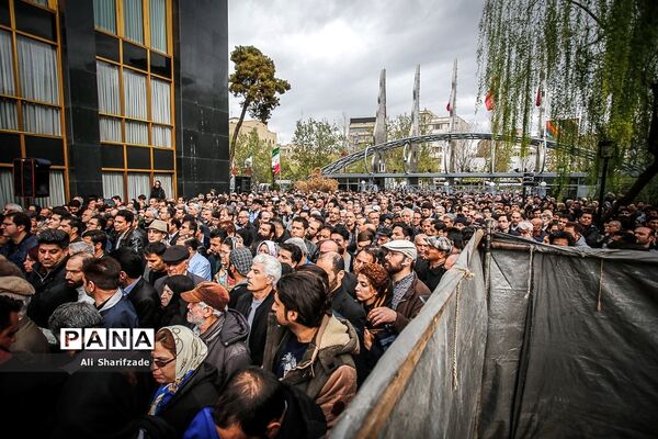 مراسم تشییع زنده‌یاد جمشید مشایخی