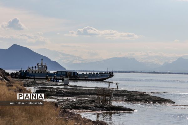 استقبال مردم از پرآبی دریاچه ارومیه