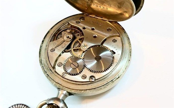 چوب حراج به ساعت جیبی مدیر قدیمی منچستر سیتی