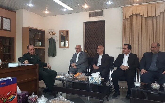 مدیر کل و معاونان اداره کل آموزش و پرورش آذربایجان غربی با فرمانده سپاه شهدا دیدار کردند