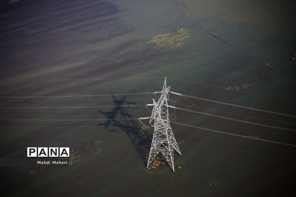 بازدید وزیر آموزش و پرورش از مناطق سیل‌زده استان خوزستان