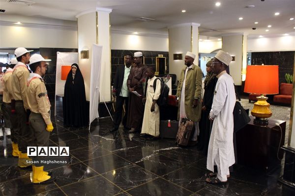 آیین استقبال از شرکت‌کنندگان ششمین دوره مسابقات بین‌المللی قرآن کریم دانش‌آموزان جهان اسلام