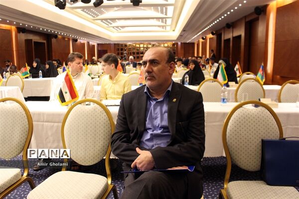 جلسه آشنایی و توجیهی دانش‌آموزان شرکت‌کننده در ششمین دوره مسابقات بین‌المللی قرآن‌کریم
