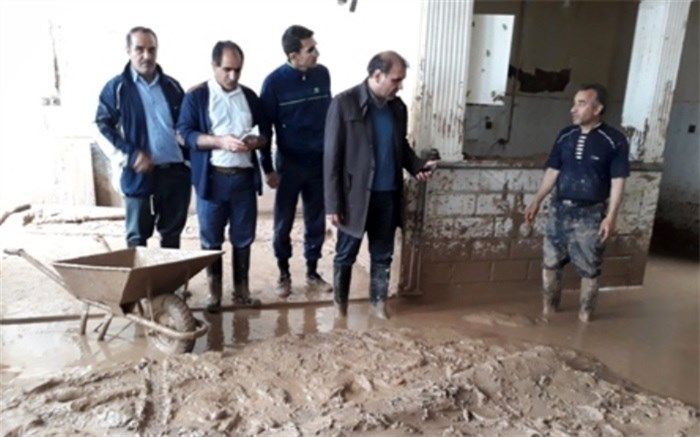 دلجویی و سرکشی مدیر کل آموزش و پرورش لرستان از خانواده فرهنگیان سیل‌زده