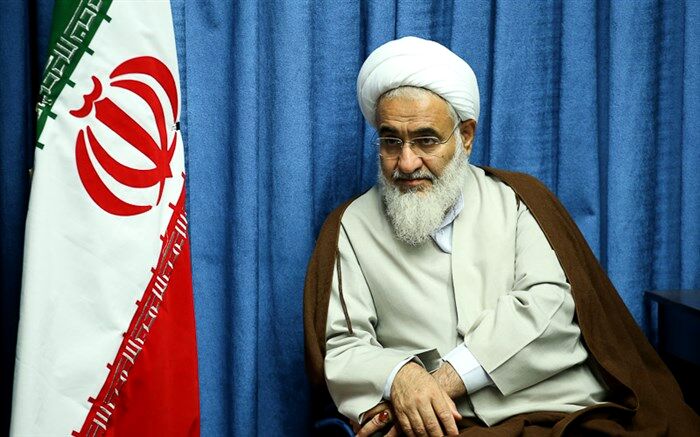 وفاداری آیت‌الله باریک‌بین نسبت به امام و رهبری هیچگاه کاهش پیدا نکرد
