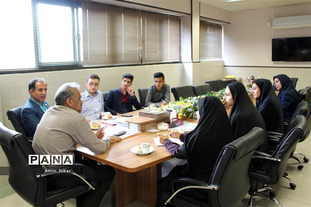 اعزام نمایندگان مجلس دانش‌آموزی فارس به دومین نشست قطبی نمایندگان در کرمان