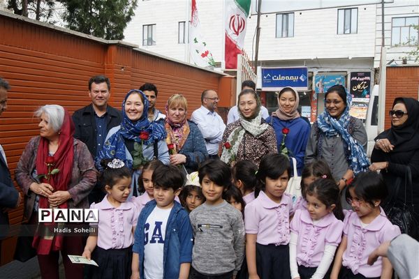 بازدید رئیس انجمن بین المللی مدارس مددکاری اجتماعی و هیات همراه از مراکز خدماتی شهرقدس