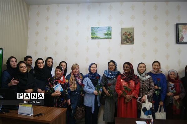 بازدید رئیس انجمن بین المللی مدارس مددکاری اجتماعی و هیات همراه از مراکز خدماتی شهرقدس