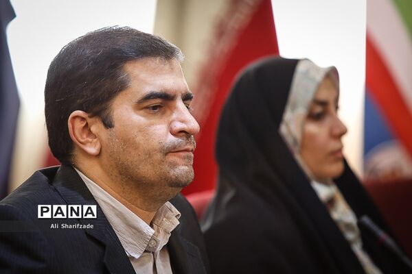 مراسم رونمایی از طرح های اشتغال زایی جوانان