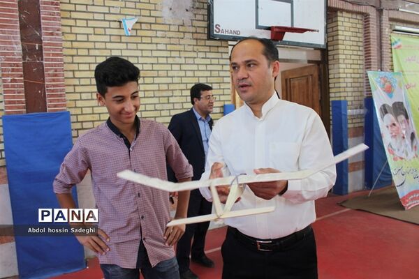 مسابقات گلایدر اولیای دانش‌آموزان پسر شهرستان بوشهر