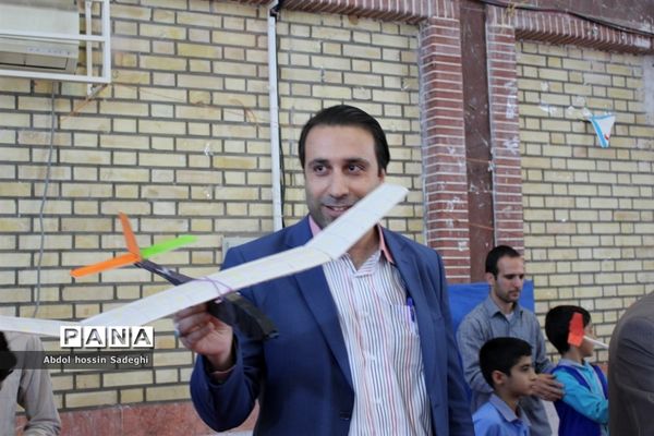 مسابقات گلایدر اولیای دانش‌آموزان پسر شهرستان بوشهر