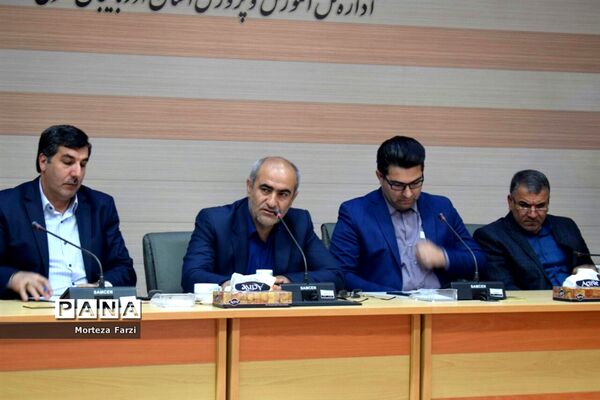 جلسه ستاد گرامیداشت مقام معلم در تبریز
