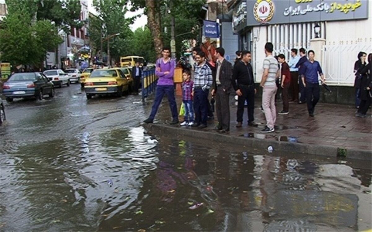 مدارس مراغه به دلیل احتمال  سیل با تاخیر فعالیت خود را آغاز می‌کنند