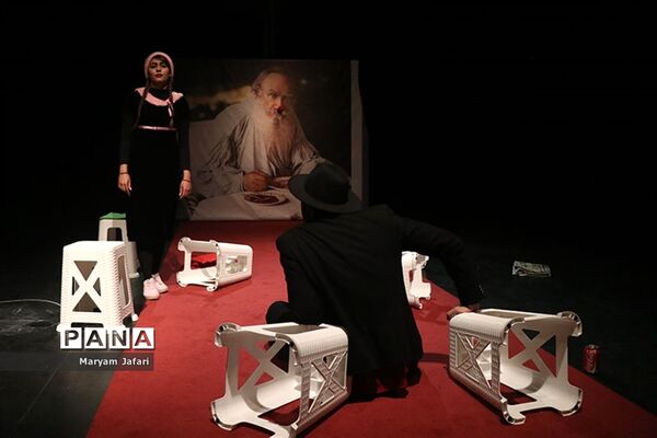اجرای تئاتر «شهرت»