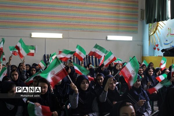 آیین سیل مهربانی همکلاسی‌ها