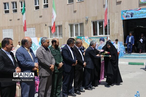 آیین نواختن زنگ مهربانی  در آموزش و پرورش ناحیه یک مشهد