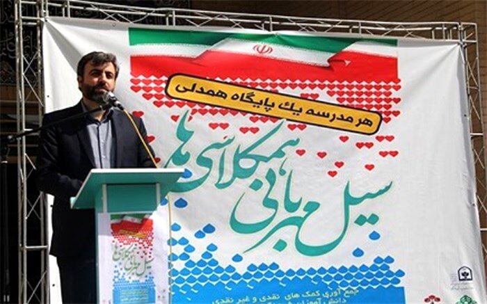 هاشمی: بارش مهربانی های کودکان در حمایت از هموطنان سیل زده به راه افتاده است