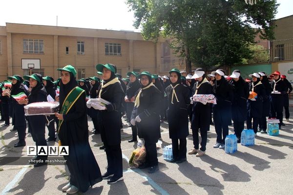 سیل مهربانی همکلاسی‌ها در ناحیه یک ری