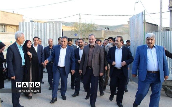وزیر آموزش و پرورش وارد شیراز شد