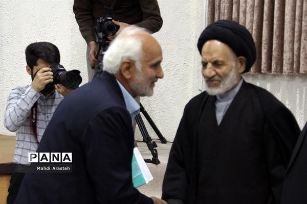 دیدار جوانان سرزمین خورشید با نماینده ولی فقیه در خراسان جنوبی