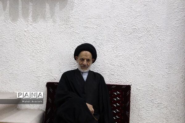 دیدار جوانان سرزمین خورشید با نماینده ولی فقیه در خراسان جنوبی