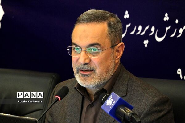 نشست روسای ادارات آموزش و پرورش استان فارس با وزیرآموزش و پرورش