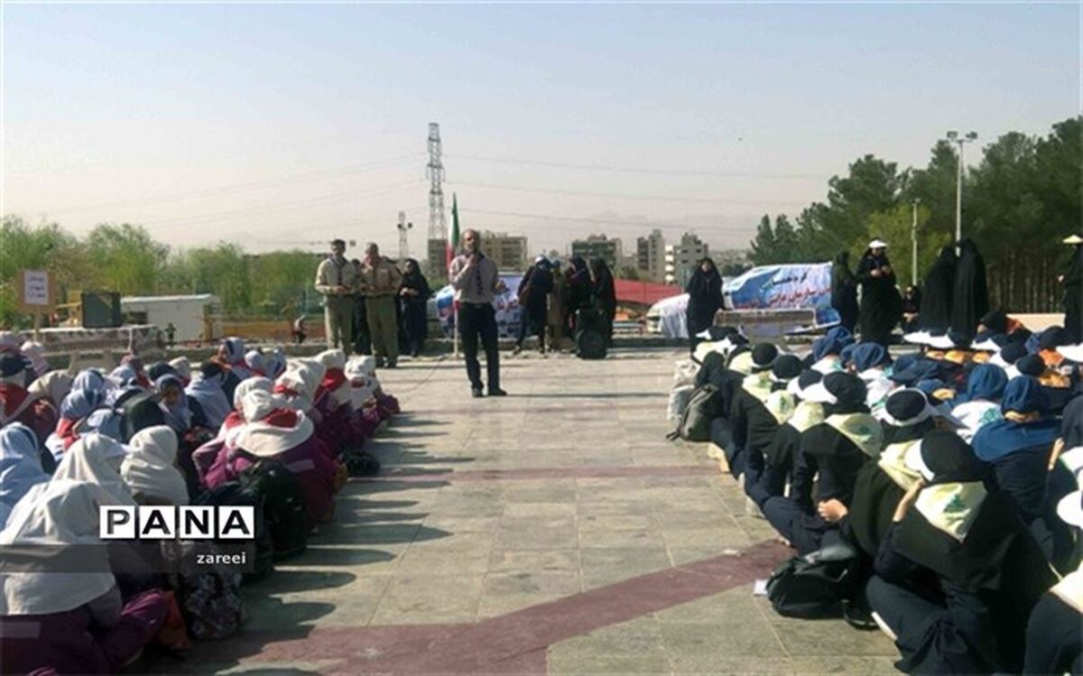 اردوی پیشتازان دختر شهرستان نجف آباد برگزار شد