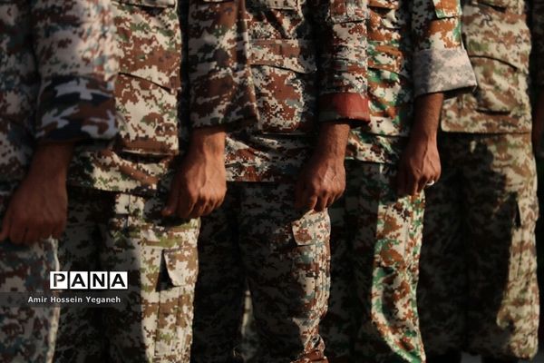 رژه روز ارتش در جزیره کیش