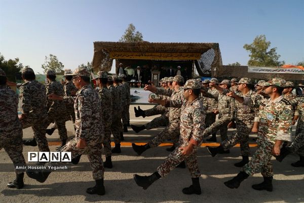 رژه روز ارتش در جزیره کیش