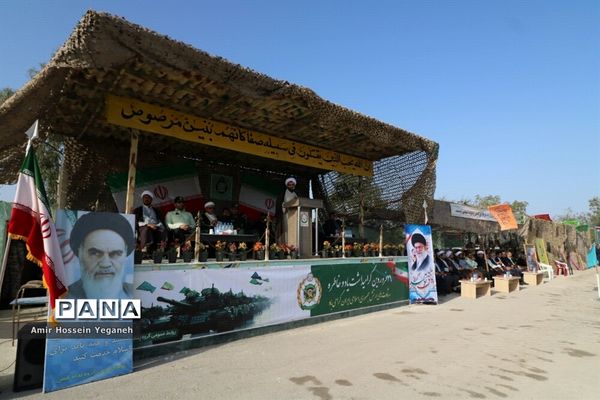 رژه روز ارتش در جزیره کیش