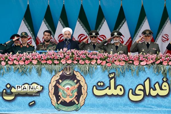 مراسم رژه روز ارتش