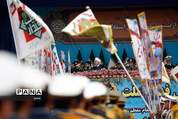 مراسم رژه روز ارتش