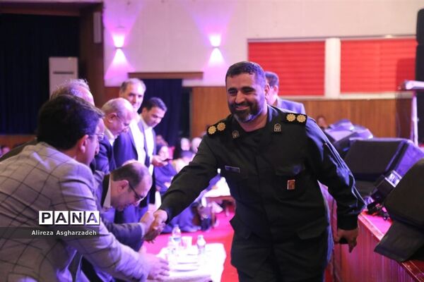 آیین تجلیل از جوانان و نخبگان برتر بابلسر