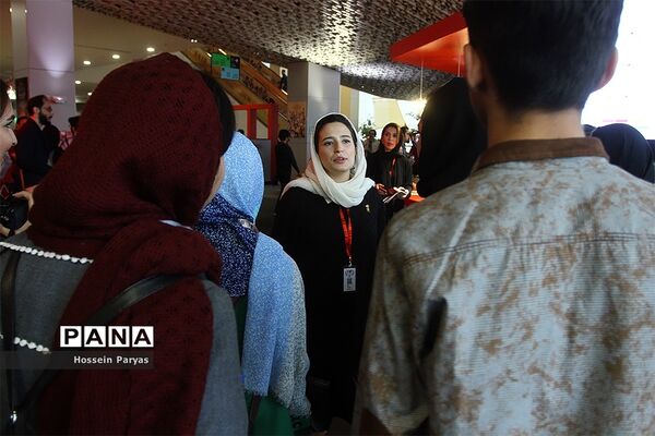 اولین روز سی و هفتمین جشنواره جهانی فیلم فجر