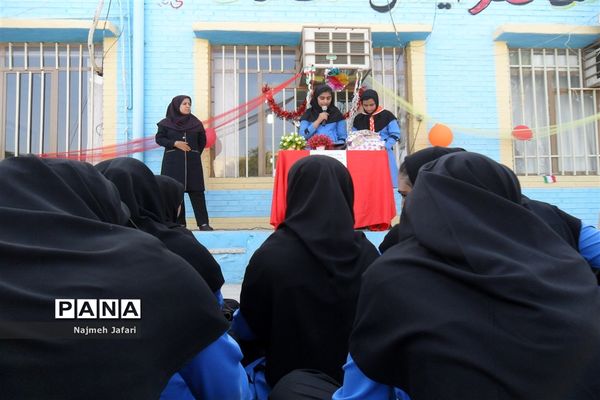 جشن نیمه شعبان در آموزشگاه شهید انصاری زرین دشت
