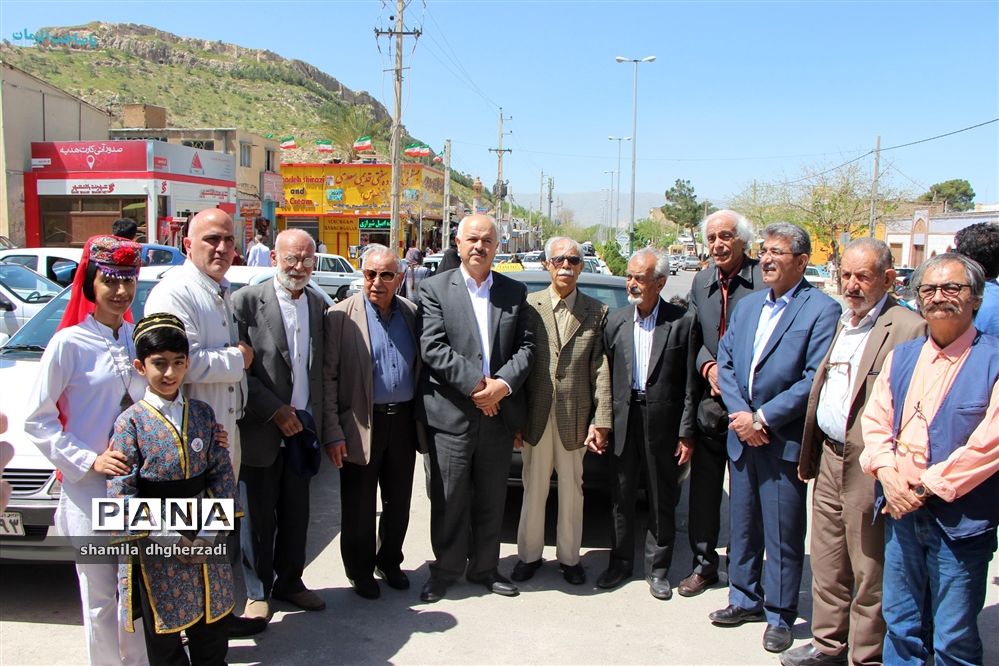 آیین گلباران آرامگاه سعدی  و دیدار با خانواده سیل زدگان در یادروز این شاعر پرآوازه