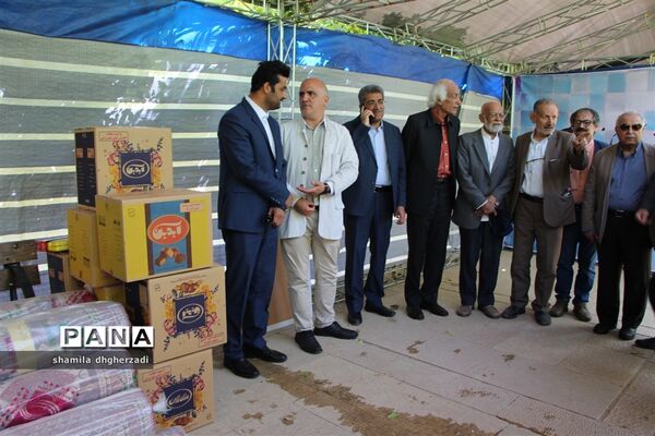 آیین گلباران آرامگاه سعدی  و دیدار با خانواده سیل زدگان در یادروز این شاعر پرآوازه