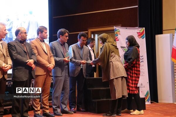 اختتامیه مسابقات فرهنگی و هنری دانش آموزان دختر خراسان رضوی در مشهد