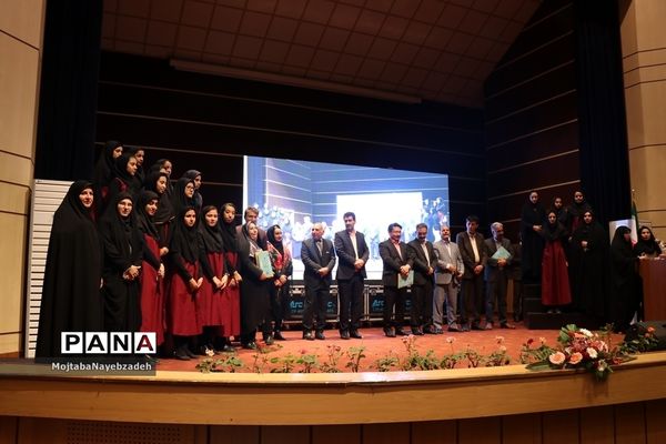 اختتامیه مسابقات فرهنگی و هنری دانش آموزان دختر خراسان رضوی در مشهد