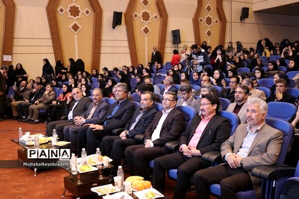 اختتامیه مسابقات فرهنگی و هنری دانش آموزان دختر خراسان رضوی در مشهد