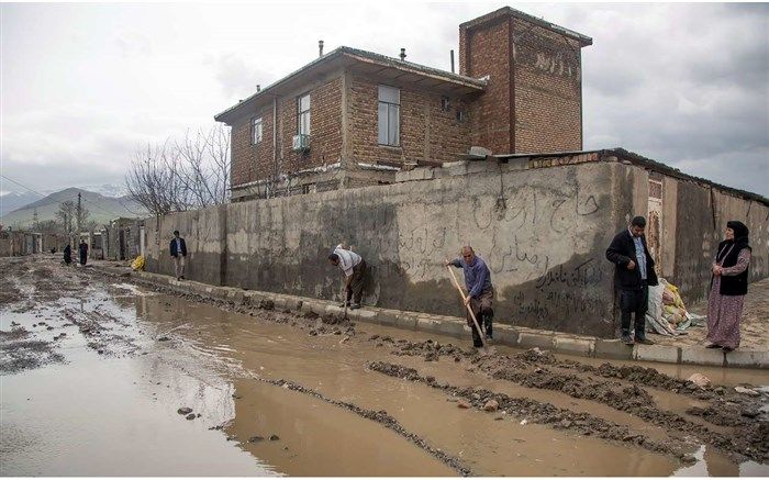 بیرانوندی:  کمک‌های نقدی و لوازم خانگی بیشترین نیاز مردم سیل‌زده لرستان است