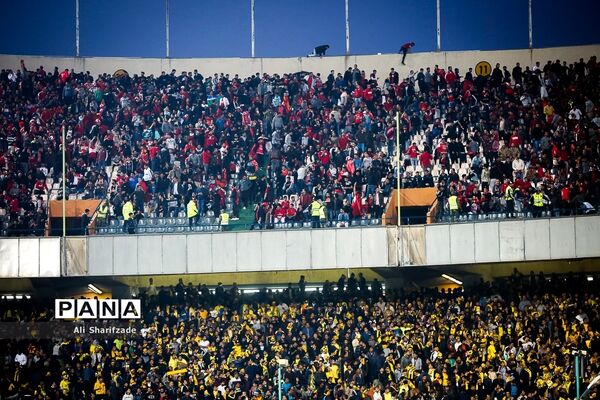 دیدارتیم‌های پرسپولیس و سپاهان