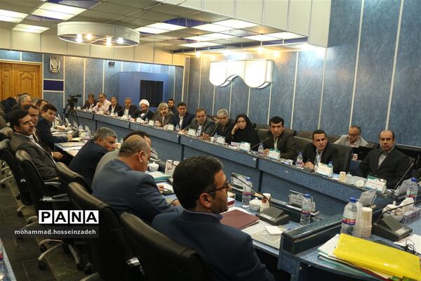 نشست هم‌اندیشی مدیران ستادی و استانی سازمان دانش‌آموزی
